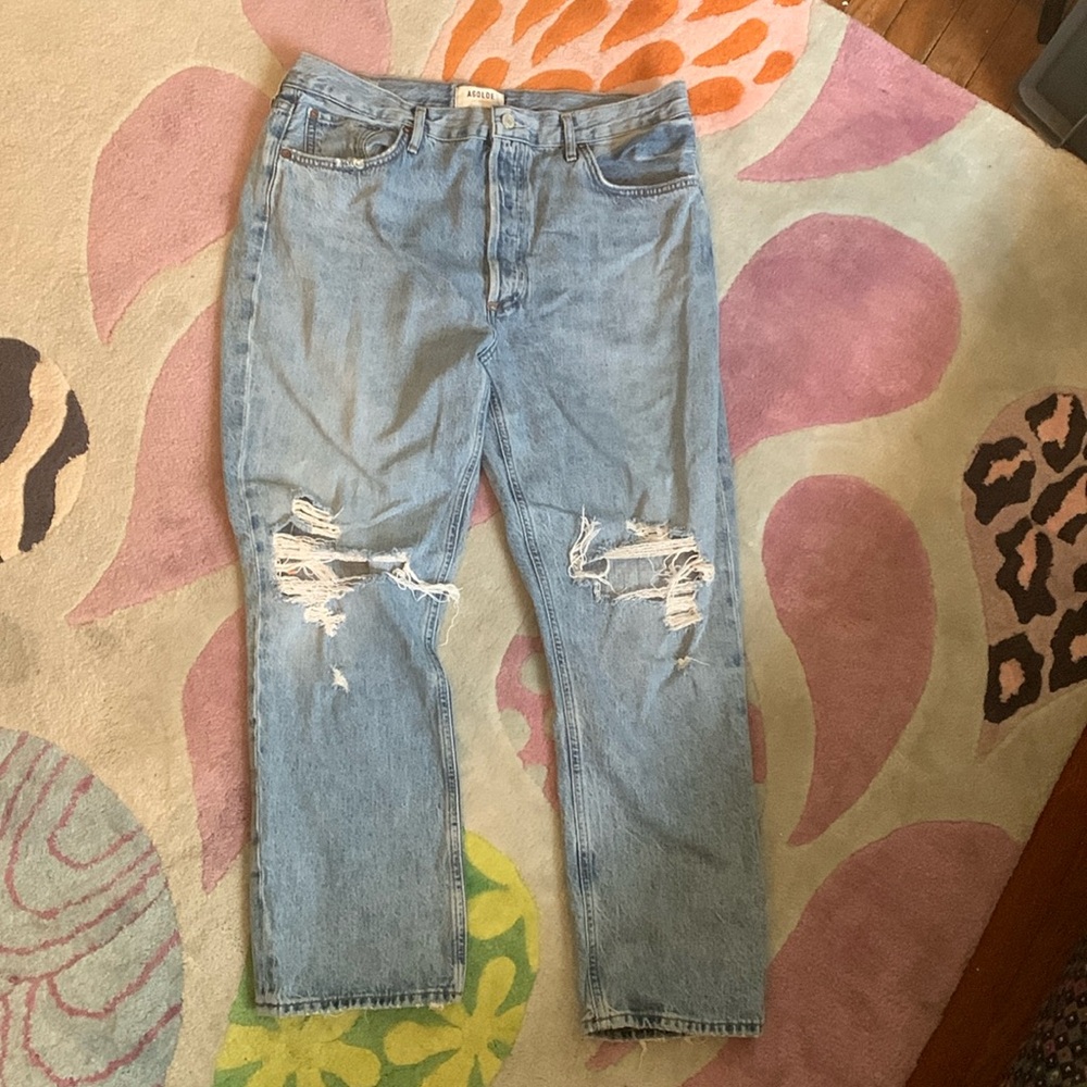 A GOLDE denim size 32. RILEY style. 100% cotton long jeans with button up.